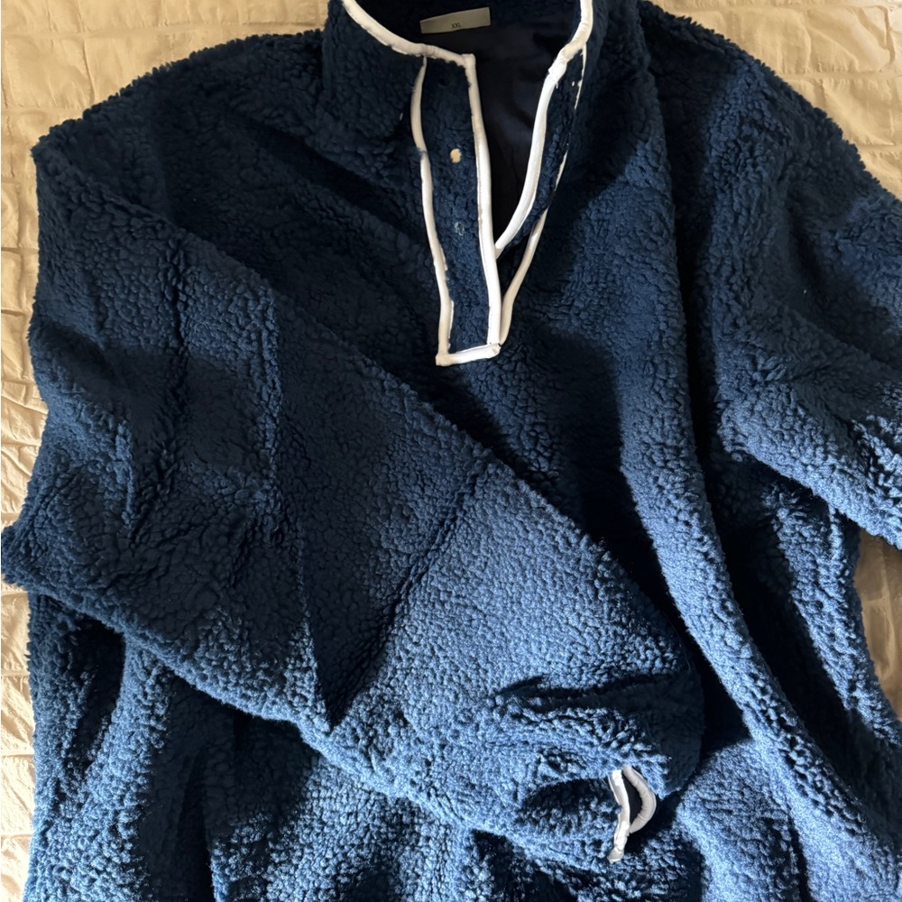 NWT PARKE PULL-OVER